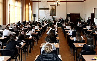 Maturzyści zdają dziś egzamin z jezyka obcego